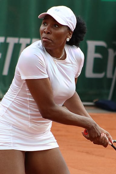 Is Venus Williams left or right handed?
