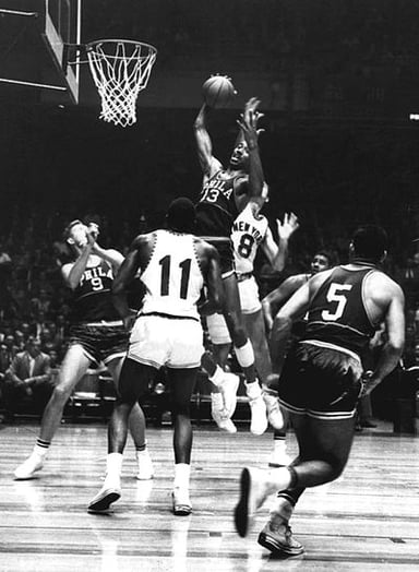 What was the name of the signature move Wilt Chamberlain was known for?
