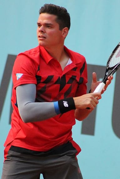 In which Grand Slam did Milos Raonic first reach the fourth round as a qualifier?