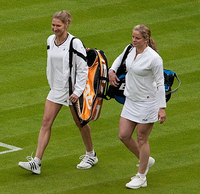 In what year was Kim Clijsters inducted into the International Tennis Hall of Fame?