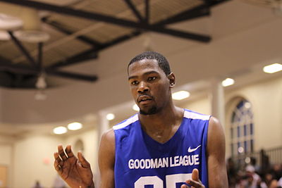 Where did Kevin Durant attend school?