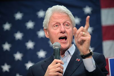 Is Bill Clinton left or right handed?