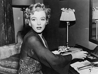 What does Marilyn Monroe look like?